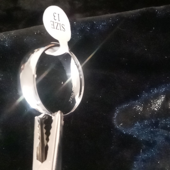 Tungsten carbide Wedding band size 13 - Picture 2 of 6